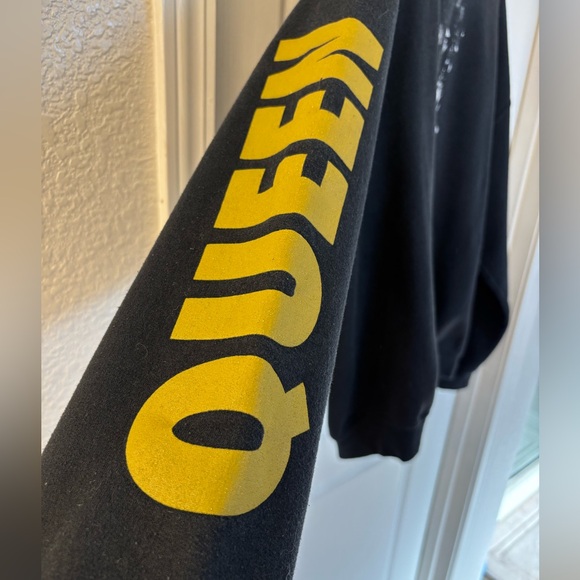 Men’s Size XL Queen Forever Hooded Sweatshirt - Picture 2 of 5
